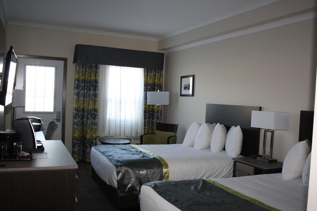 Crossroads Inn & Suites Paradise Luaran gambar