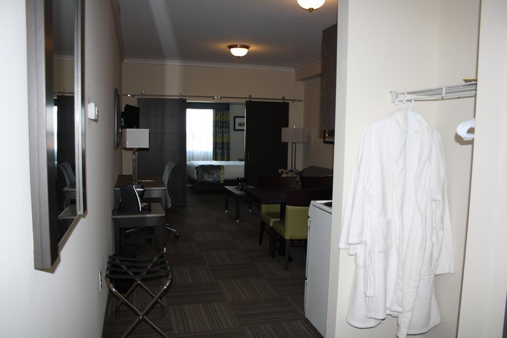 Crossroads Inn & Suites Paradise Luaran gambar