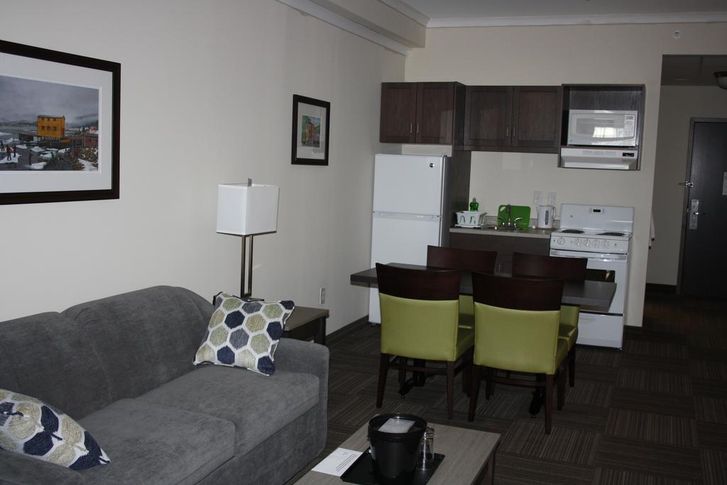Crossroads Inn & Suites Paradise Luaran gambar