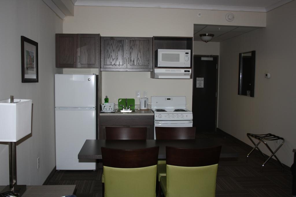 Crossroads Inn & Suites Paradise Luaran gambar