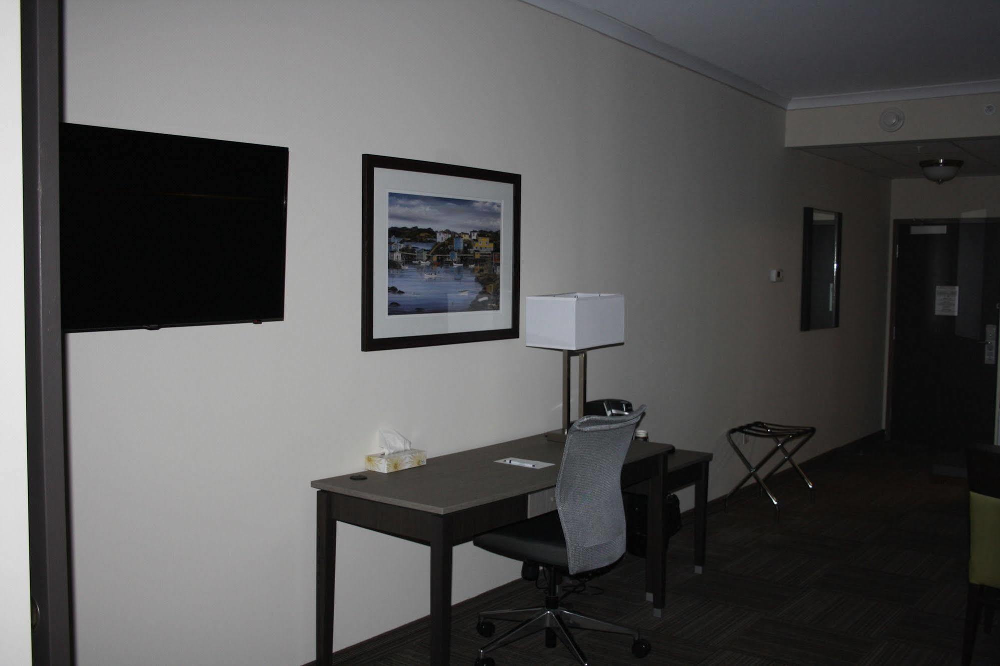 Crossroads Inn & Suites Paradise Luaran gambar