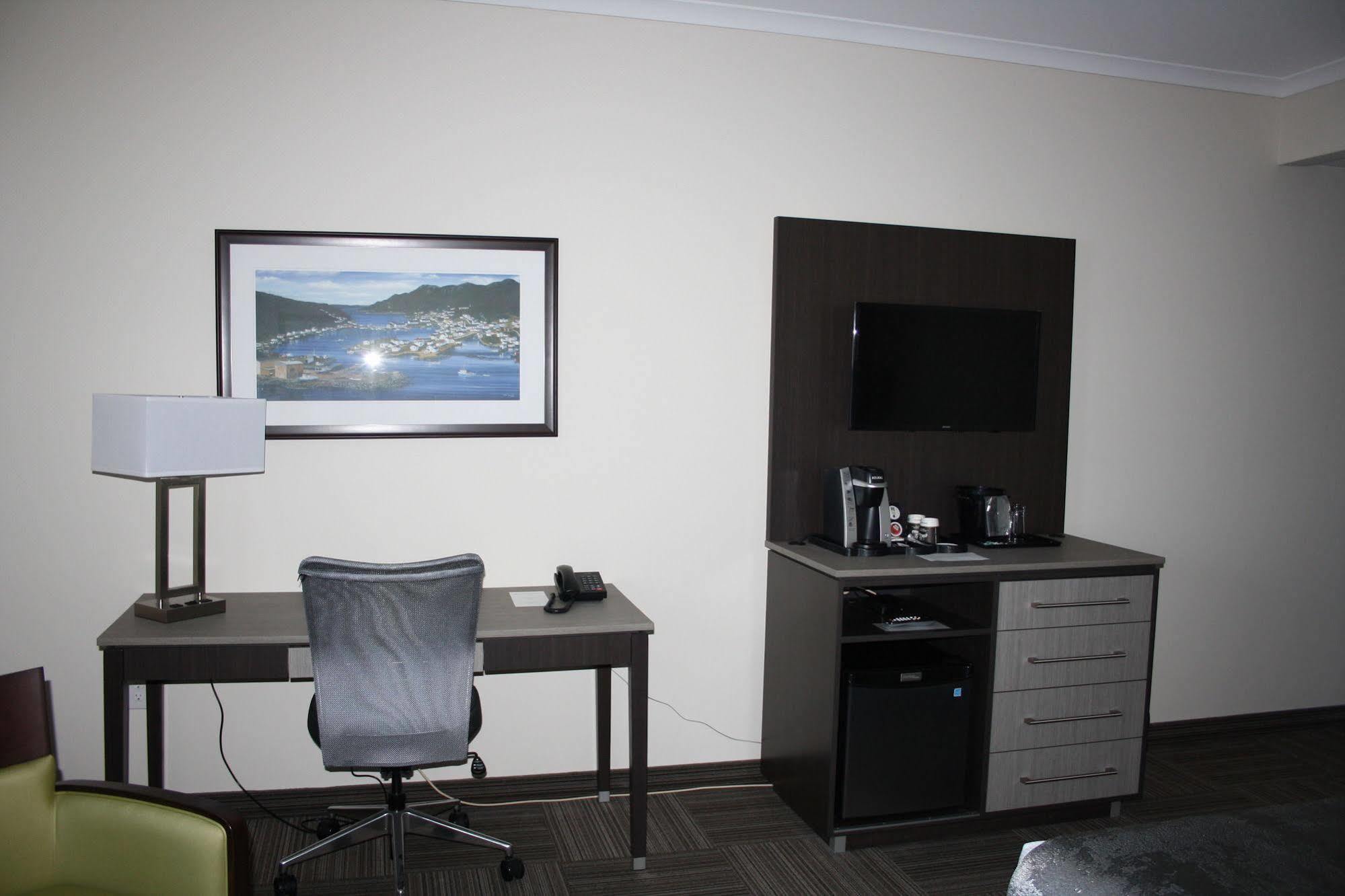 Crossroads Inn & Suites Paradise Luaran gambar