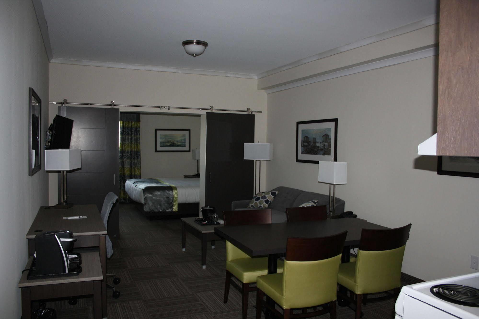 Crossroads Inn & Suites Paradise Luaran gambar