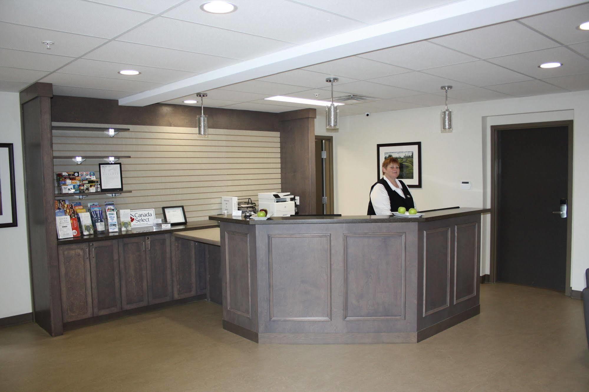 Crossroads Inn & Suites Paradise Luaran gambar