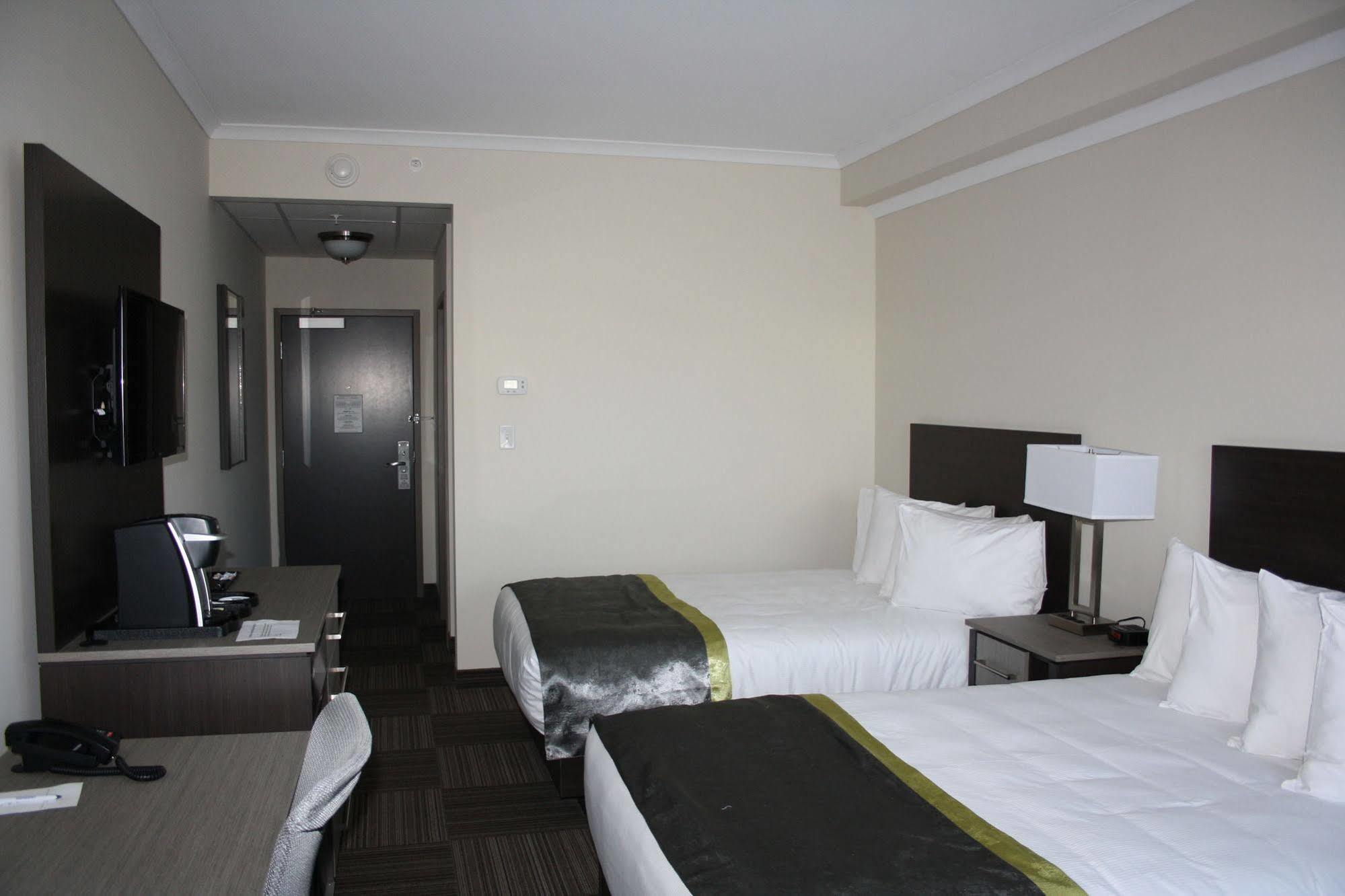 Crossroads Inn & Suites Paradise Luaran gambar