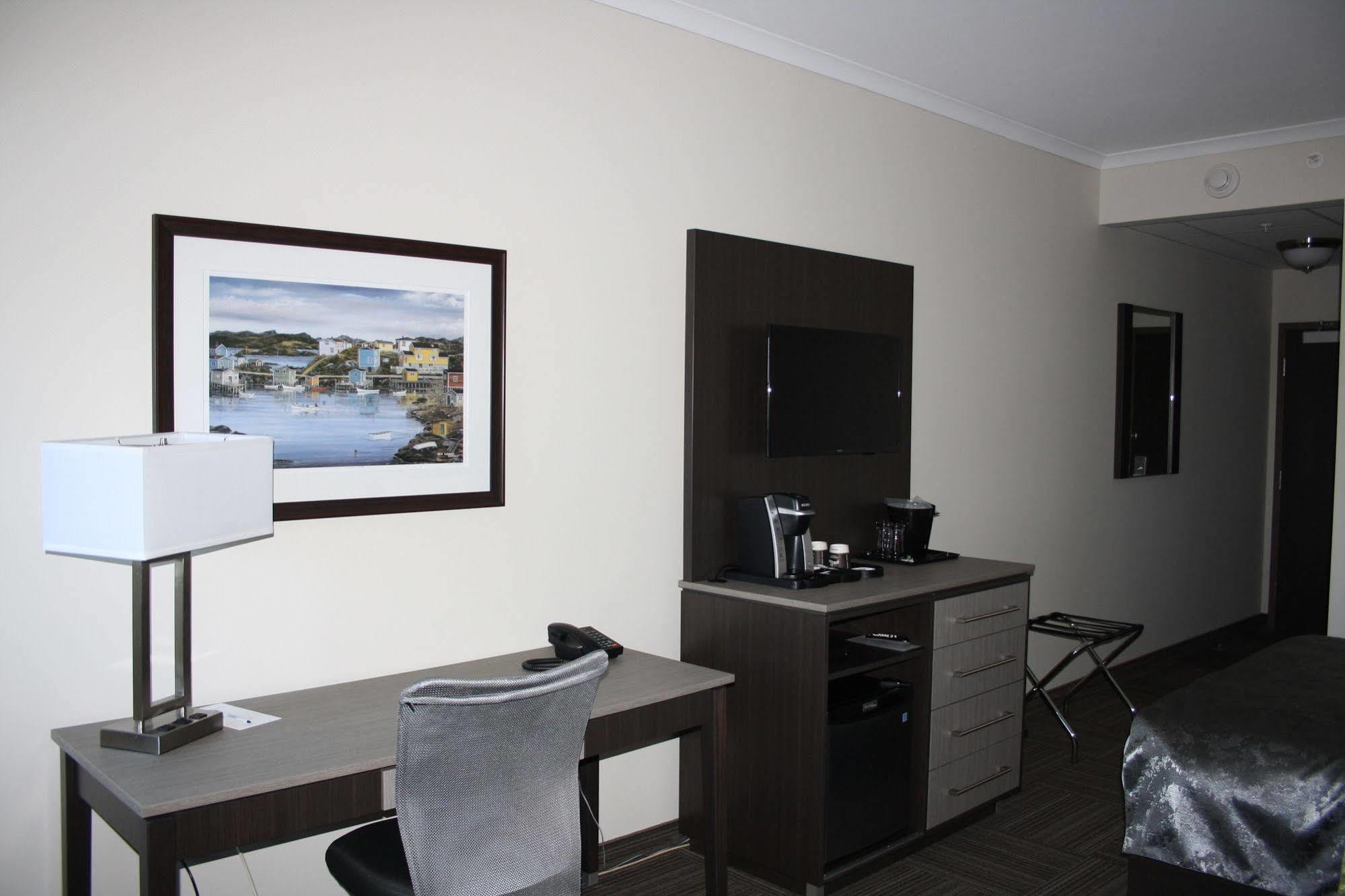 Crossroads Inn & Suites Paradise Luaran gambar