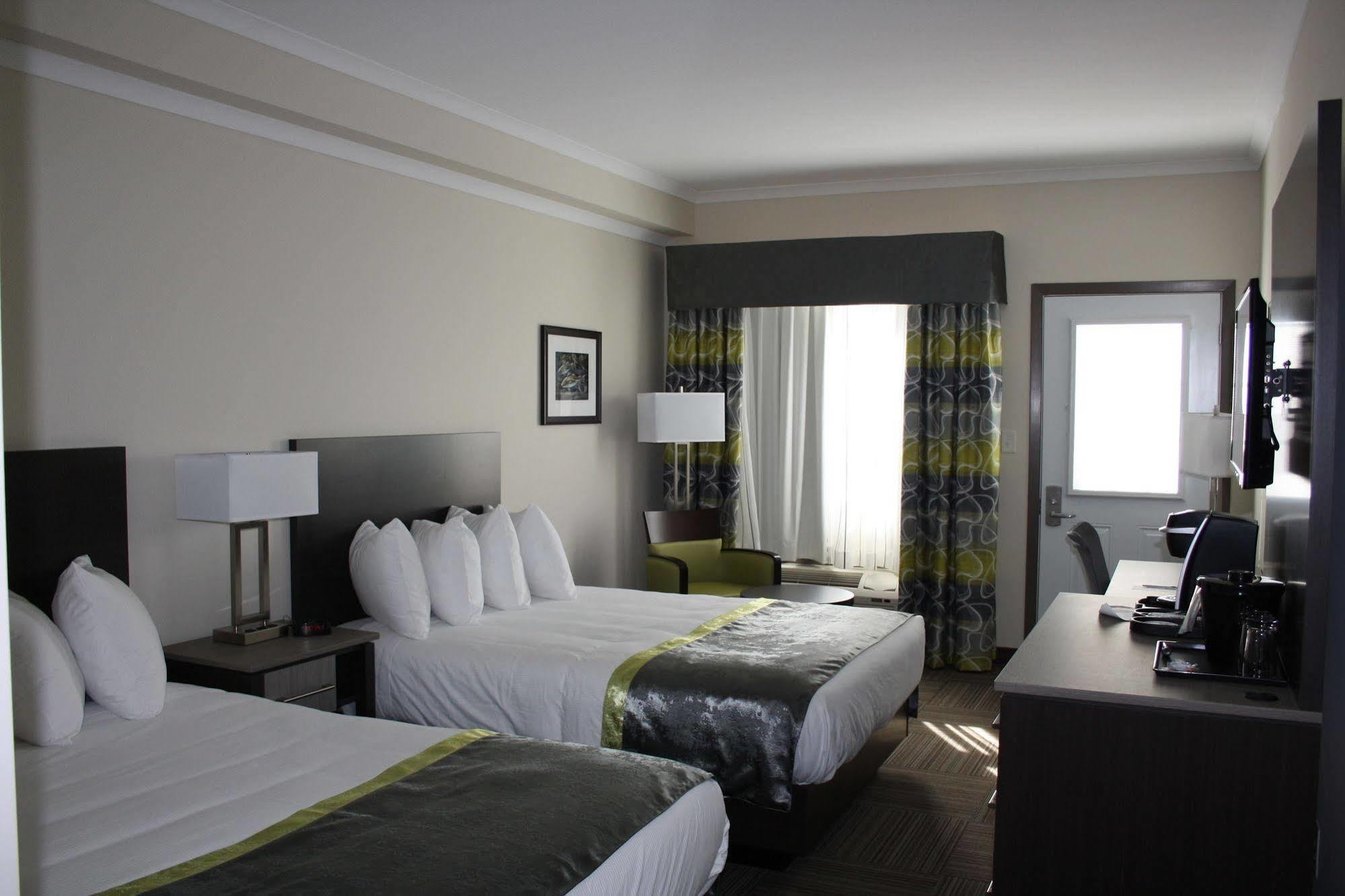 Crossroads Inn & Suites Paradise Luaran gambar